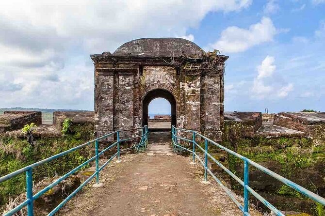 Fort San Lorenzo UNESCO Ruins: Jungle & Caribbean Coast Expedition