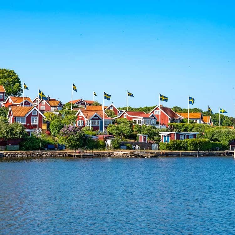 6 Islands History Walking Tour: Karlskrona's UNESCO Archipelago on Foot