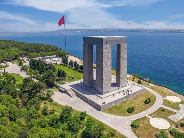 Gallipoli Battlefields: Private Expert-Led Anzac Day Tour
