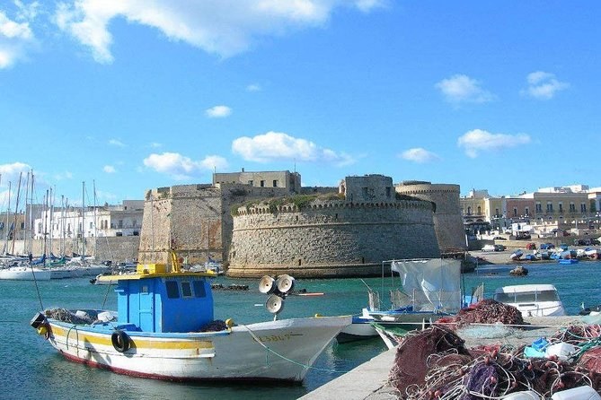 Gallipoli Old Town, Angevin Castle & Greek Fountain: Private Walking Tour