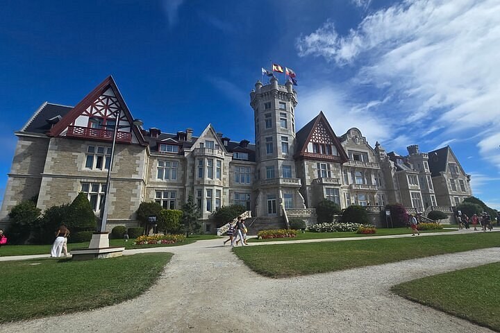 Magdalena Palace & Peninsula: Royal Secrets by Private Guide