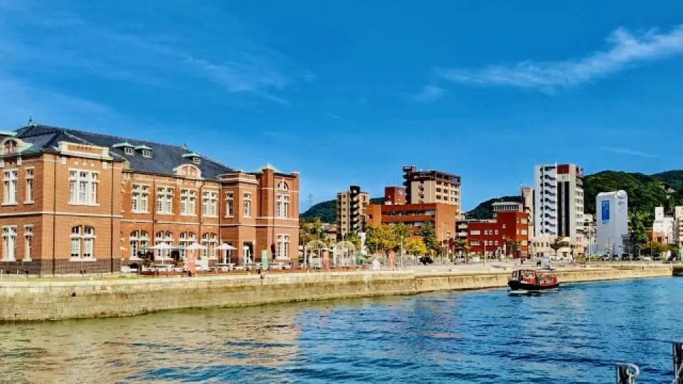 Mojiko Retro District: Meiji-Era Waterfront Walking Tour with Expert Guide