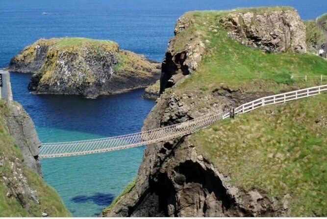 Causeway Coast Private Full-Day Tour from Derry/Londonderry