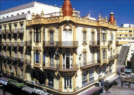 Triángulo de Oro: Melilla's Modernist Masterpiece Walking Tour