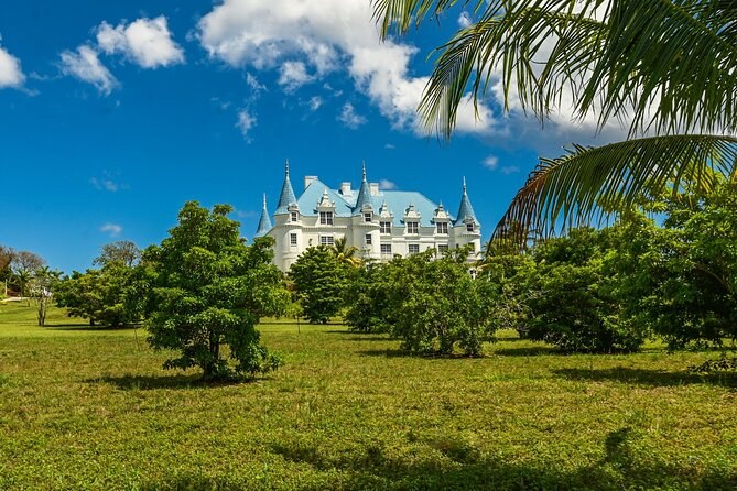 Coopers Castle & Port Lucaya Marketplace Cultural Tour