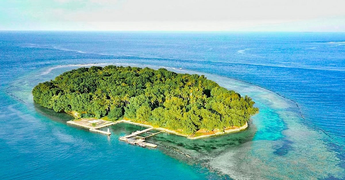 Thousand Islands (Kepulauan Seribu): Private Island-Hopping & Dive