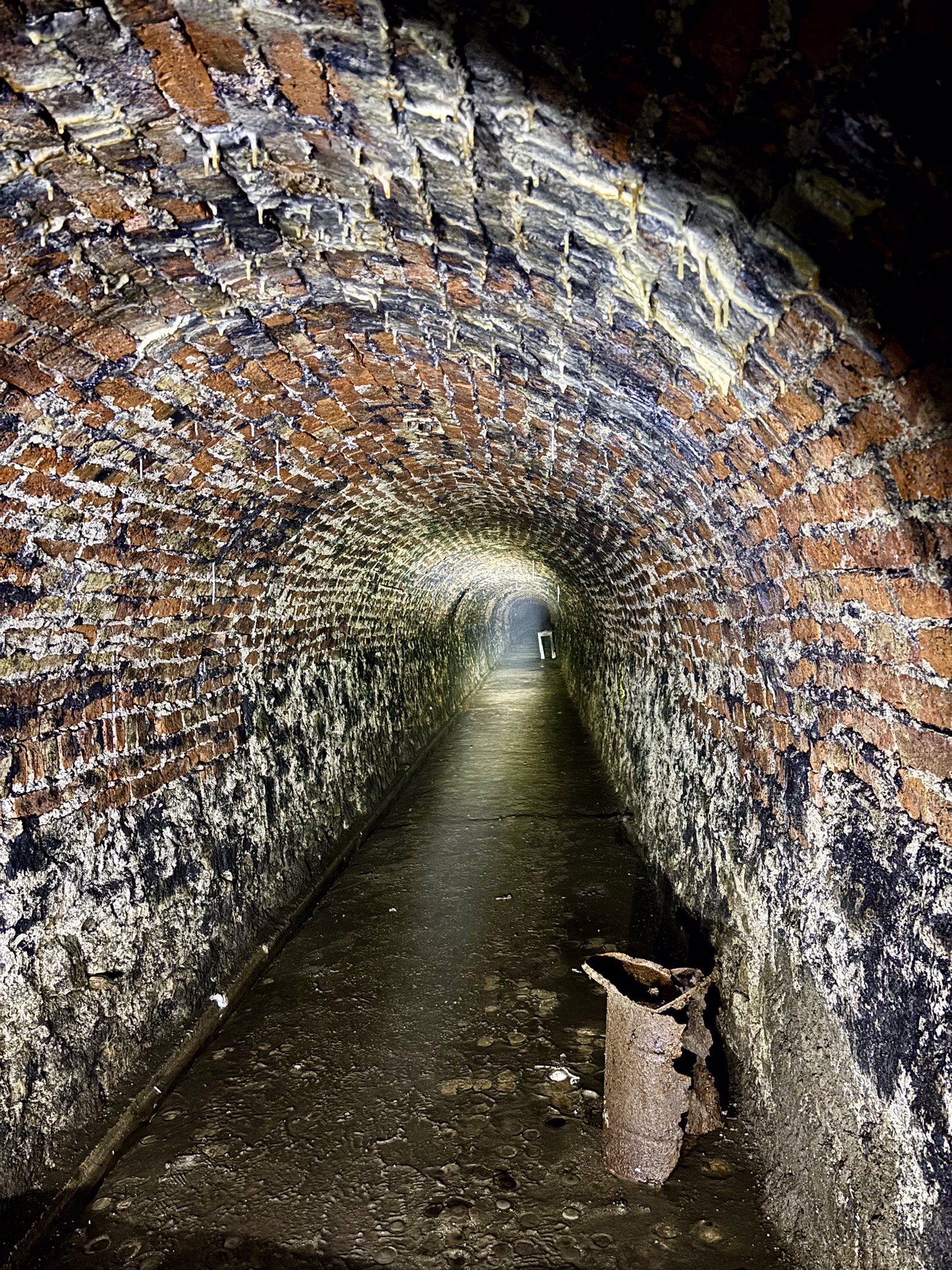 Victoria Tunnel: Underground Wartime Newcastle by Torchlight