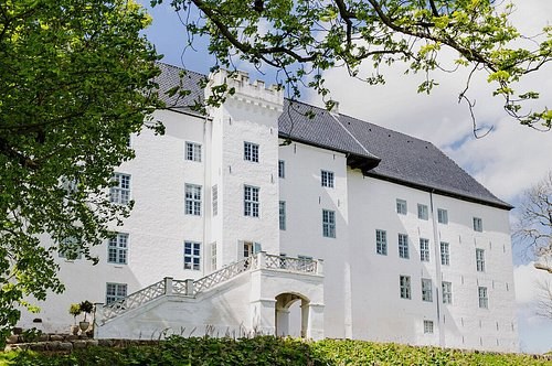 Dragsholm Castle: Private Medieval Banquet & Estate Tour