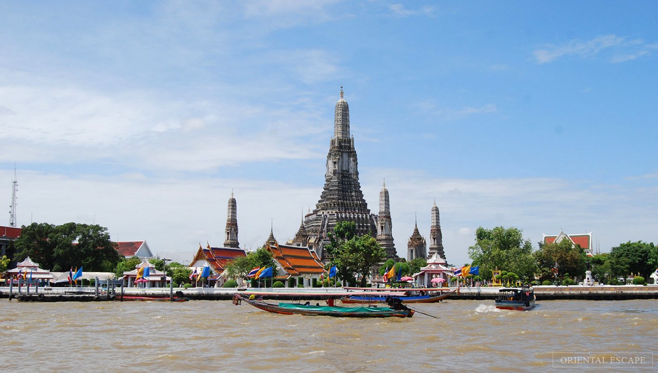 Wat Arun at Dawn: Private Longtail Canal Odyssey