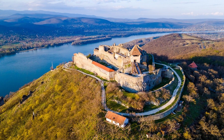 Visegrád Citadel & Royal Palace: Danube Bend Day Excursion