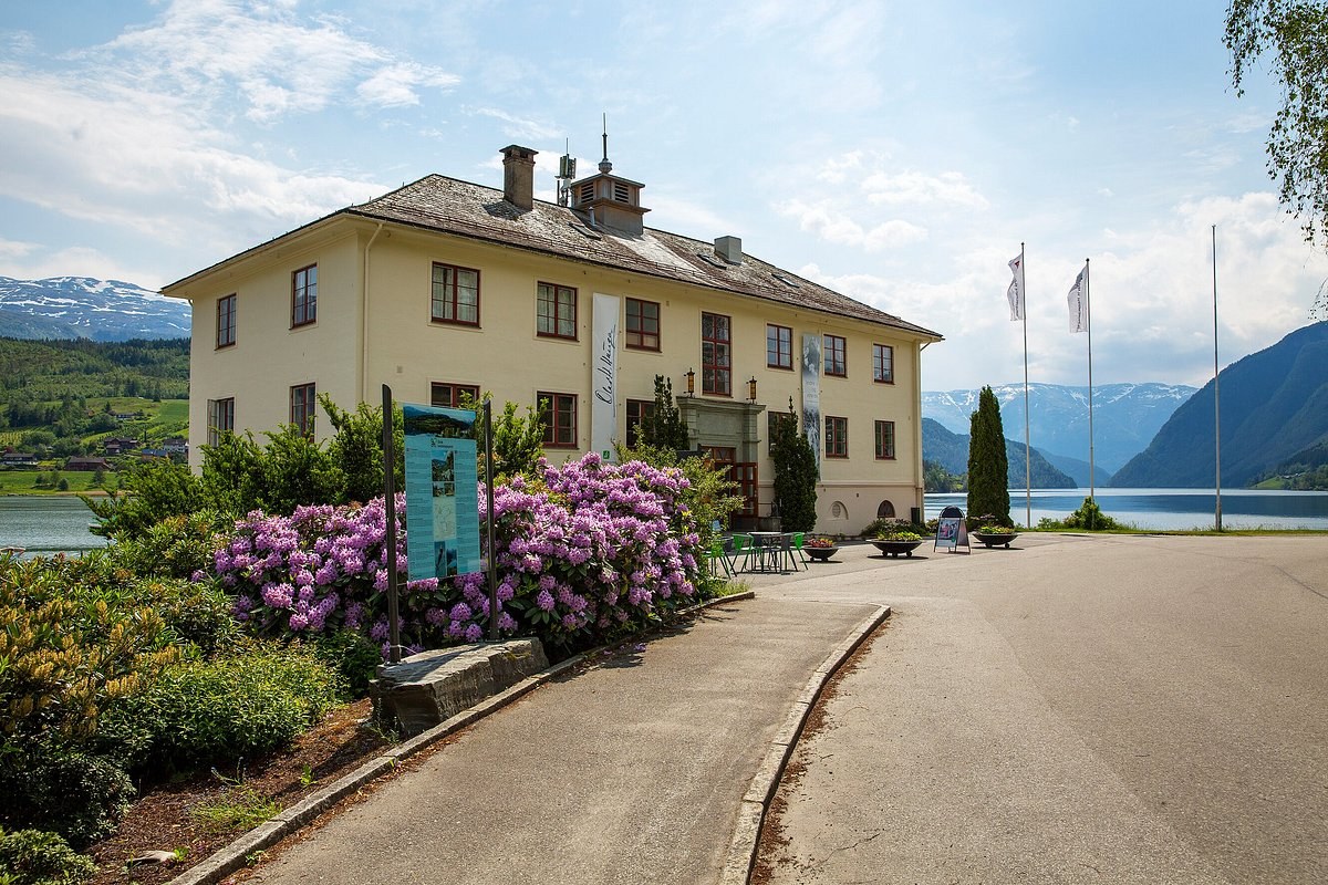 Olav H. Hauge Centre & Ulvik Village: Curated Cultural Walk