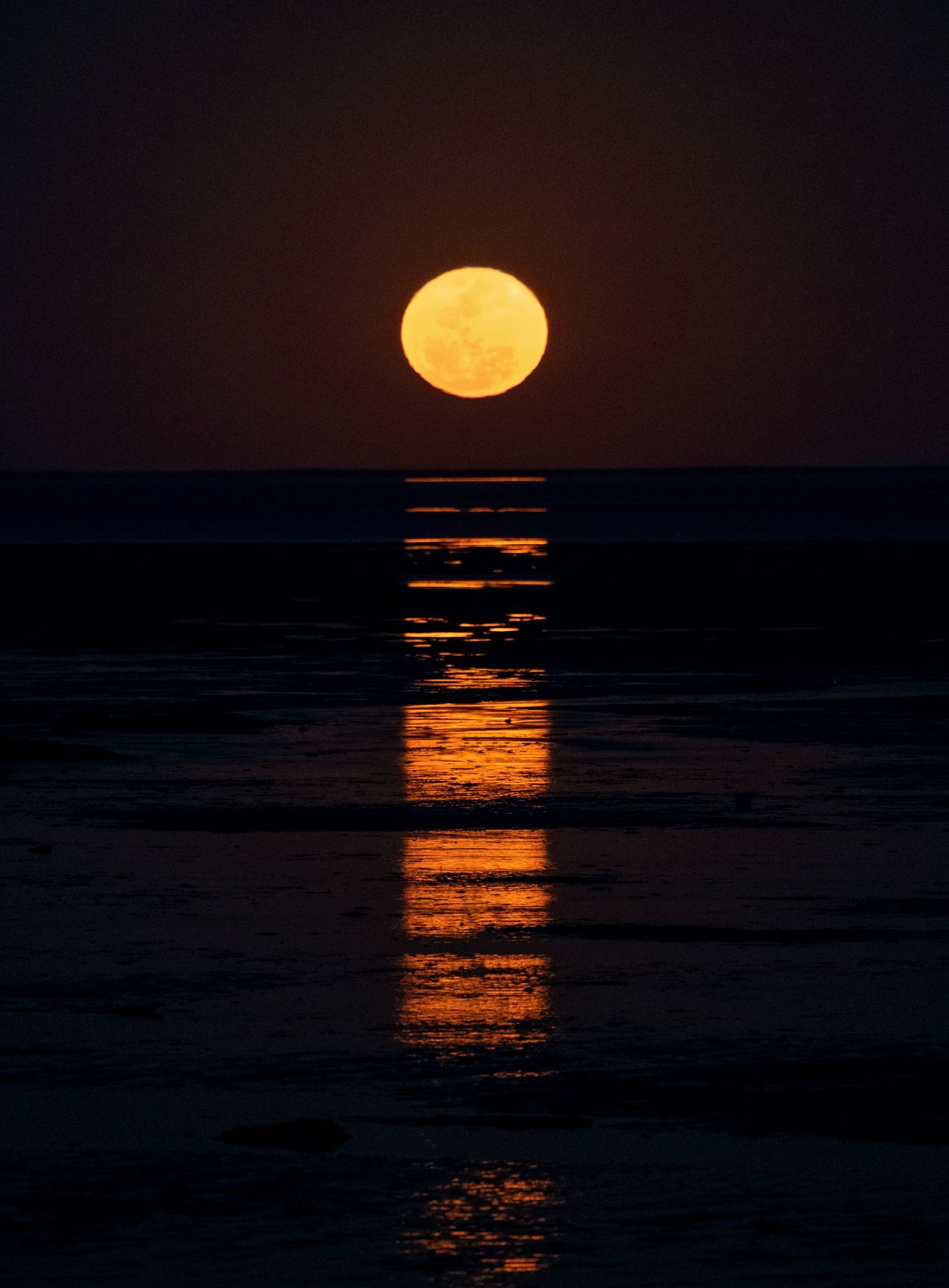 Staircase to the Moon: Roebuck Bay's Lunar Spectacle