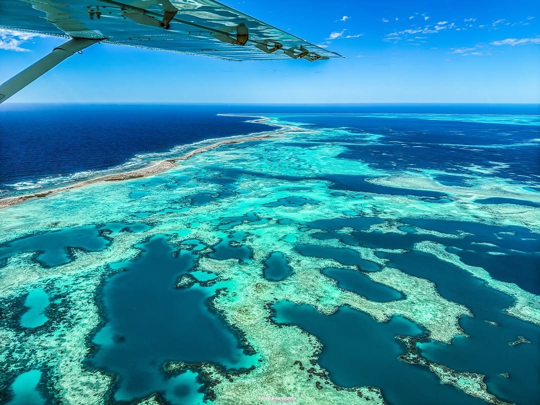 Houtman Abrolhos Islands: Scenic Flight & Snorkel Adventure