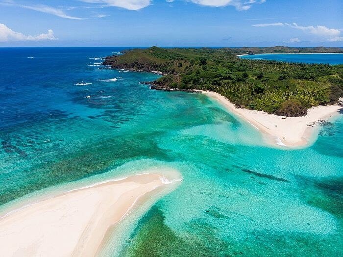 Blue Lagoon Beach & Champagne Picnic: Private Island Half-Day