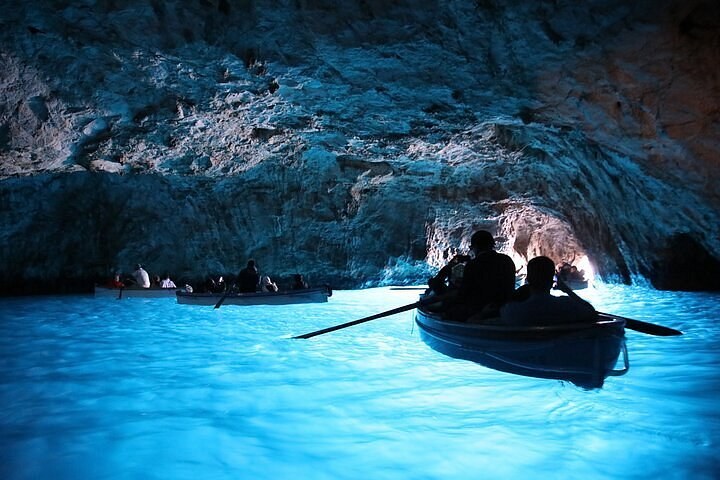 Capri: Private Speedboat, Blue Grotto & Villa Jovis