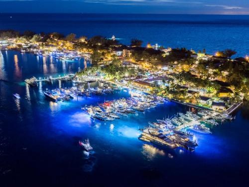 Bimini Big Game Club: Deep-Sea Fishing Legacy Experience