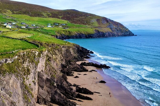 Slea Head Drive: Private Chauffeured Tour of the Dingle Peninsula