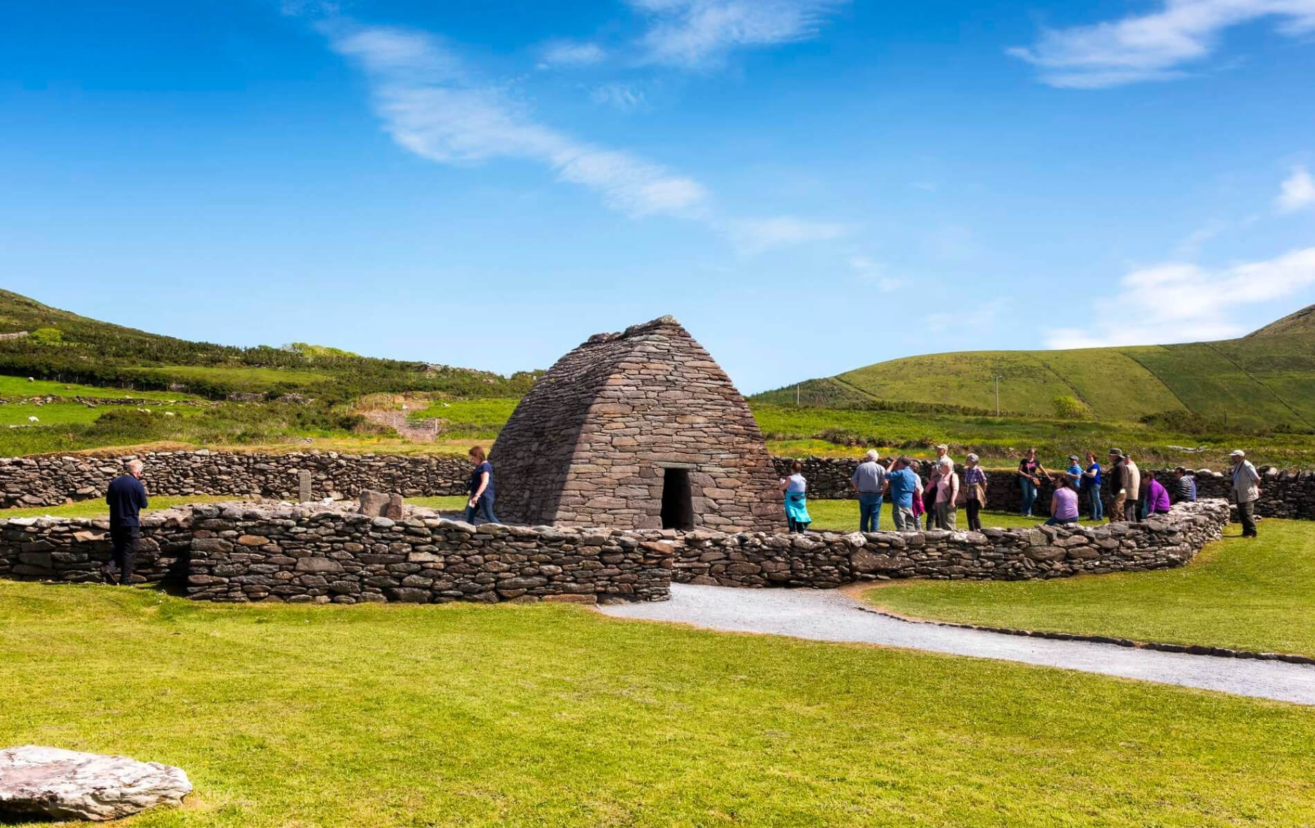 Gallarus Oratory & Ring of Kerry: Full-Day Private Historical Drive