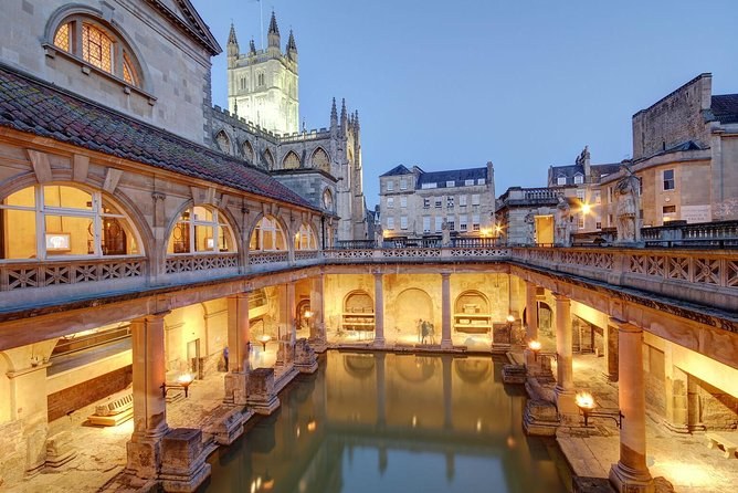 Stonehenge, Windsor Castle & Roman Bath: Romans, Royals & Ruins Small-Group