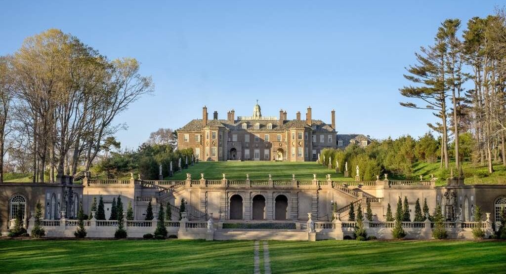 Castle Hill on the Crane Estate: Private Guided Tour of the Great House