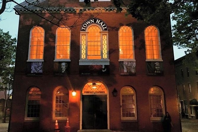 Salem Witch History: Private Expert Walking Tour of the Haunted City