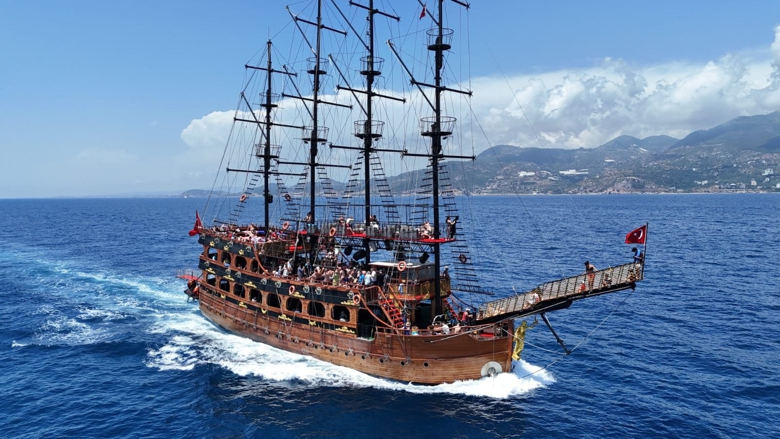 Alanya Pirate Cave & Phosphorescent Grotto Luxury Boat Tour