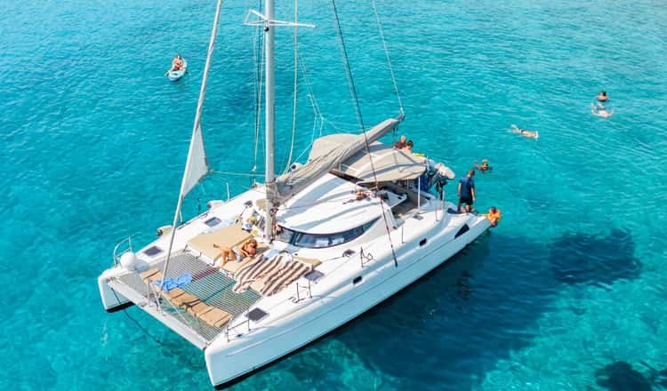 Kolokytha Peninsula & Spinalonga: Luxury Catamaran Cruise with Meal