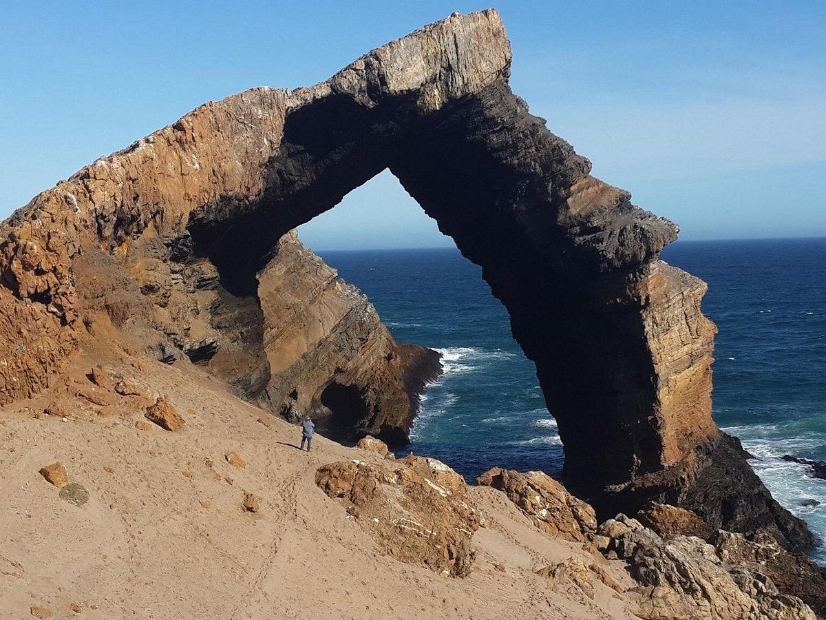 Bogenfels Arch & Pomona Diamond Fields: Wilderness 4x4 Safari