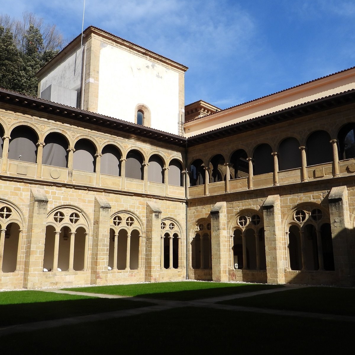 San Telmo Museum: Basque History & Contemporary Art Deep-Dive