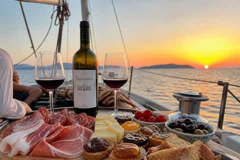 Sunset Aperitivo Cruise Around Elba by Private Boat