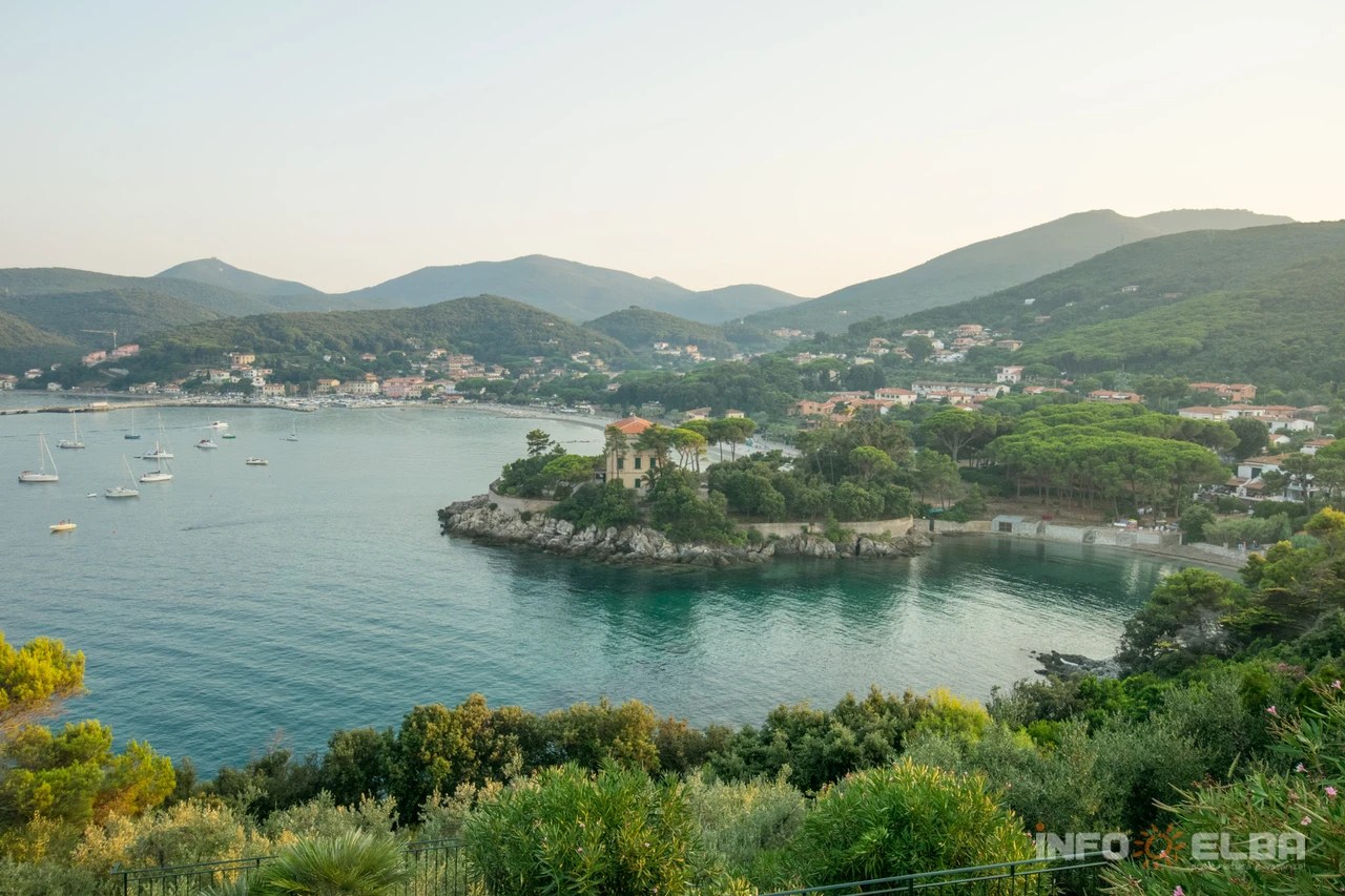Roman Villas of Elba: Guided Archaeology Tour (Grotte & Capo Castello)