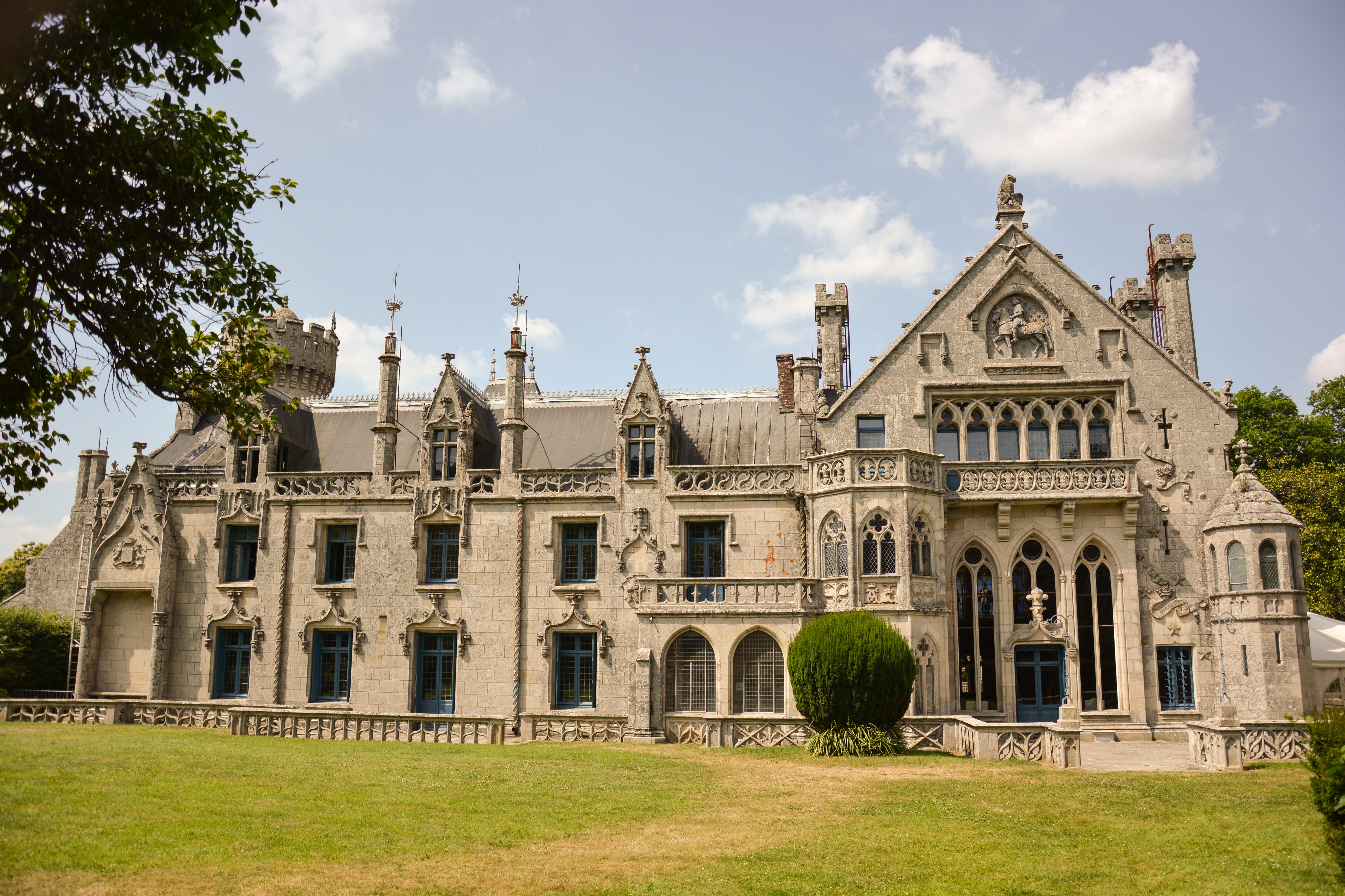 Château de Keriolet: Neo-Gothic Jewel & Breton Aristocracy Tour