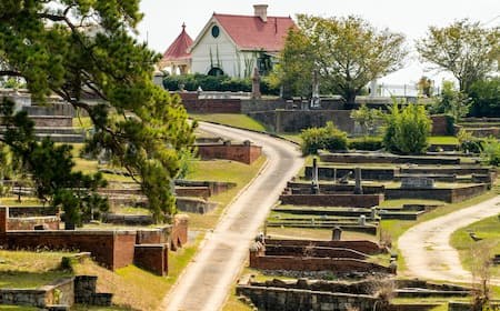 Rose Hill Cemetery: Guided Twilight History Walk
