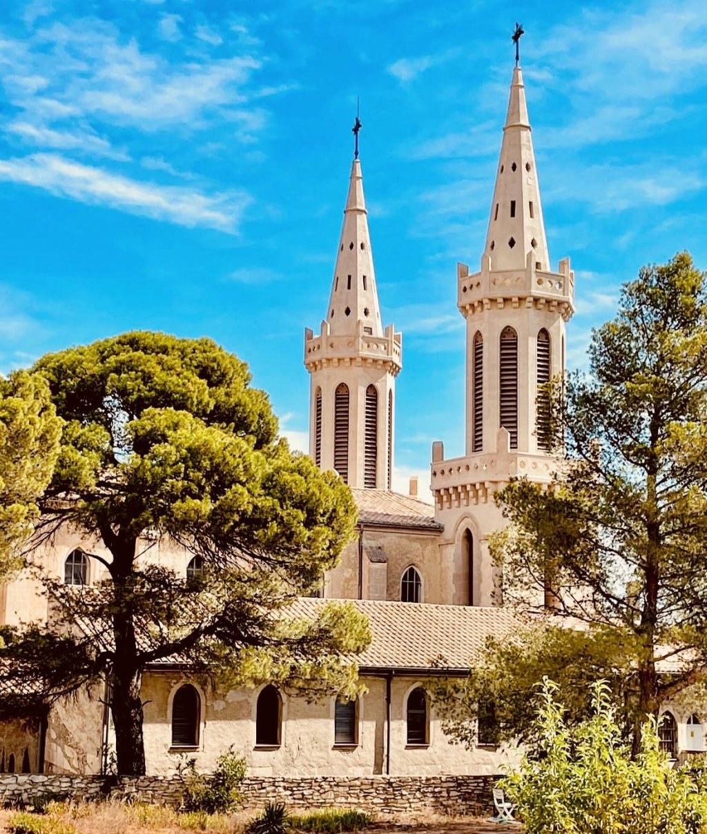 Abbaye Saint-Michel de Frigolet: Lavender & Liqueur Monastic Experience