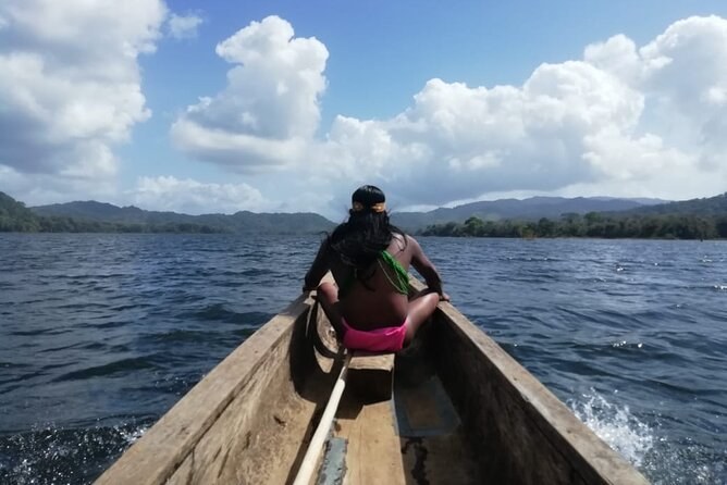 Emberá Village Immersion: Rainforest Culture on Gatun Lake