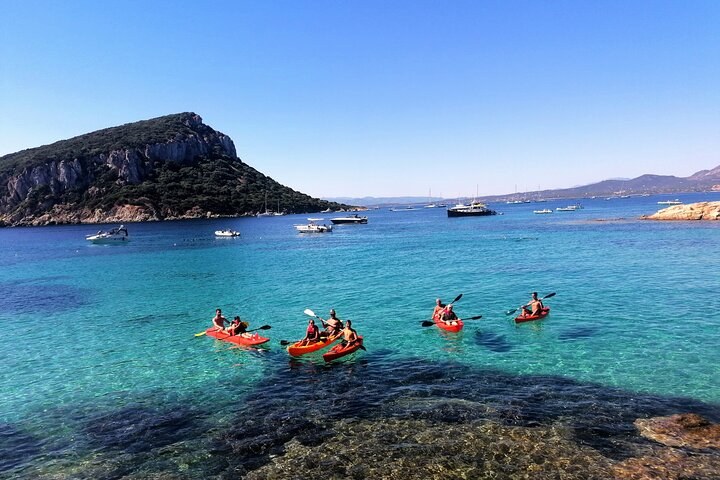 Kayak & Snorkel at Cala Moresca with Aperitivo