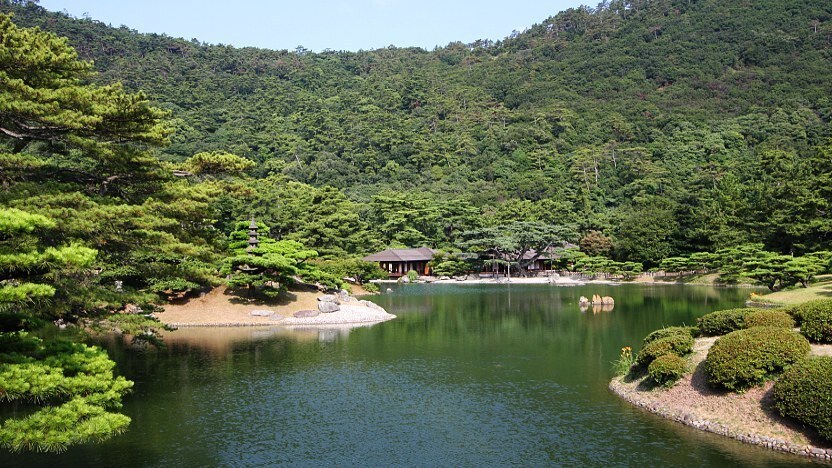Ritsurin Garden: Private Guided Walk Through Japan's Finest Garden