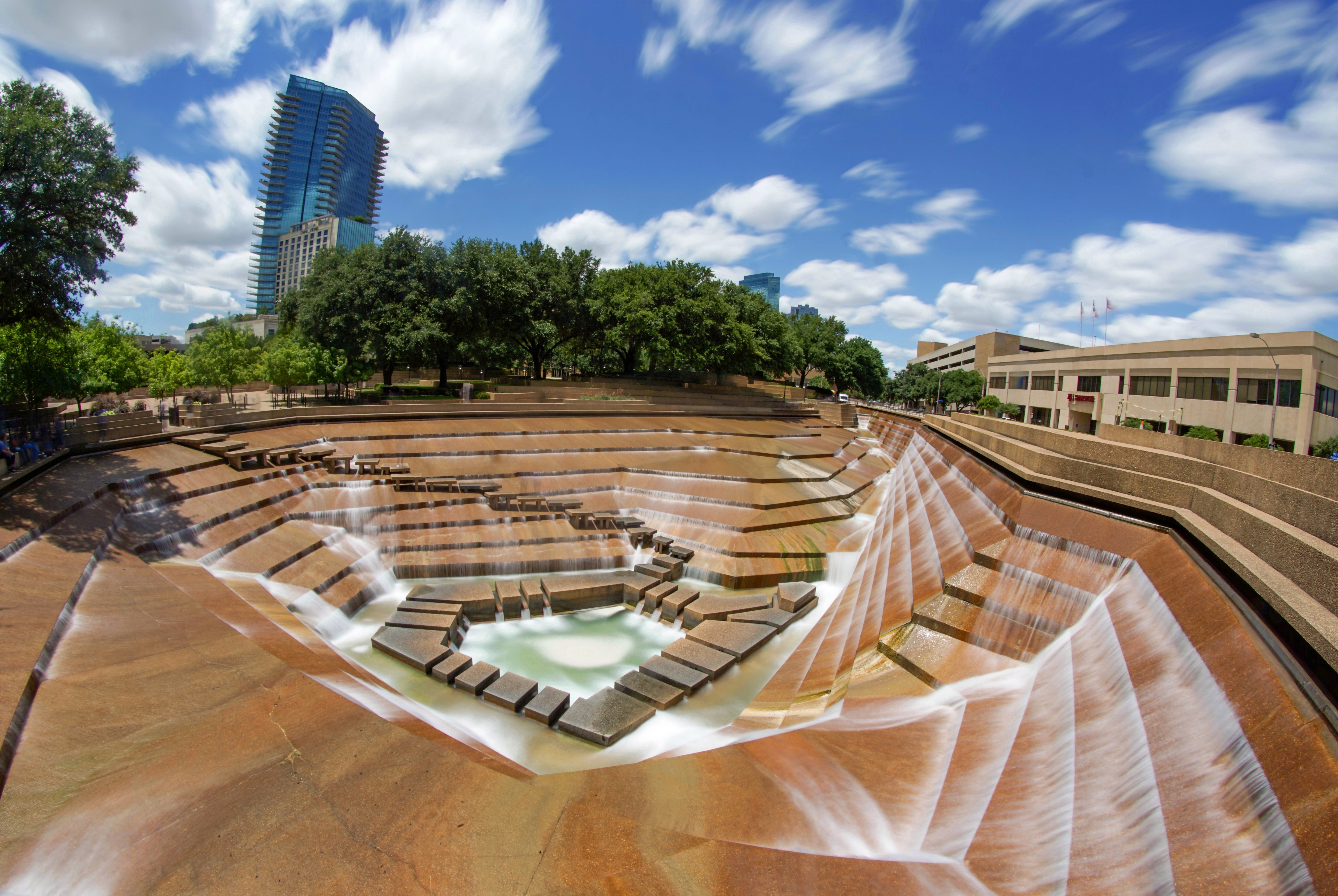 Fort Worth Water Gardens & Downtown Architecture Private Walk