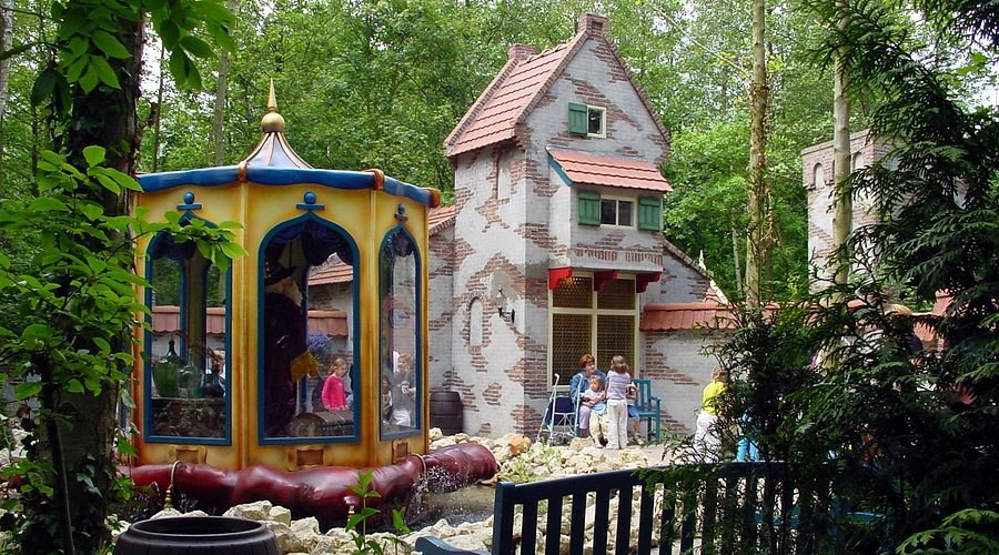 Sprookjeswonderland Fairytale Park: A Magical Private Family Morning