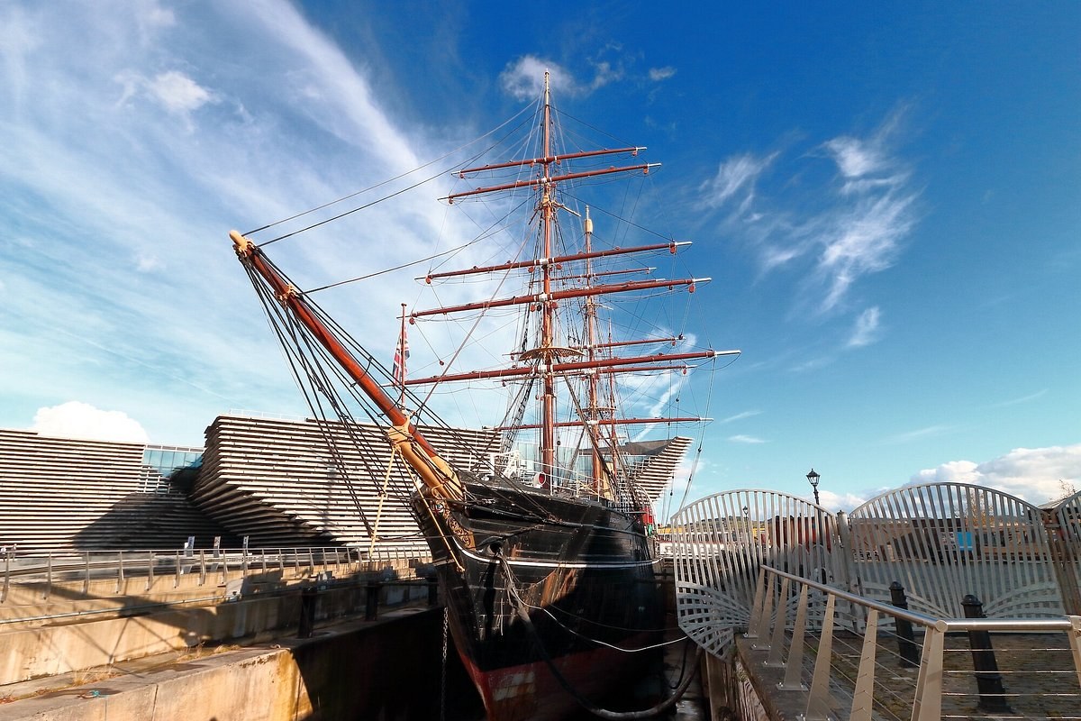 RRS Discovery: Private After-Hours Captain's Tour