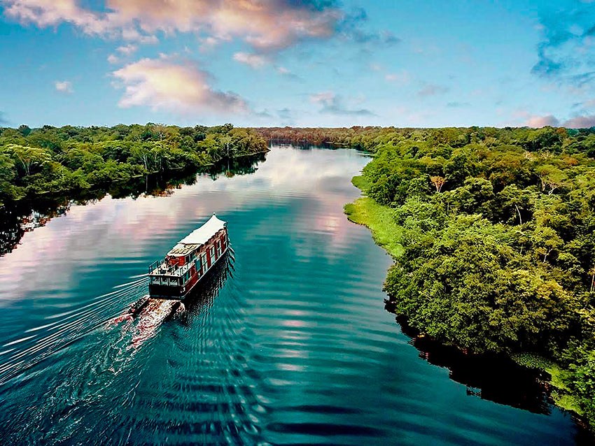Amazon River Speedboat: Into the Várzea Floodplain at Dawn