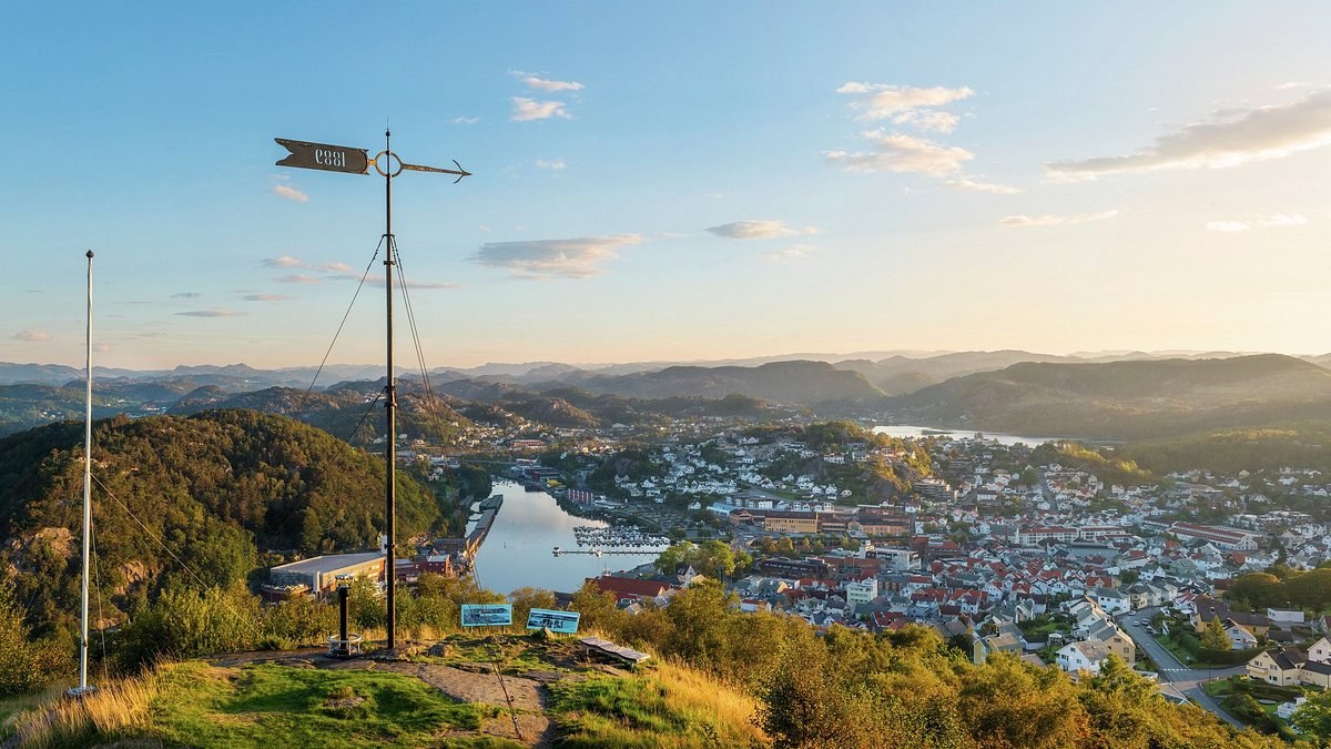 Varberg Summit Hike: Panoramic Private Walk Above Egersund