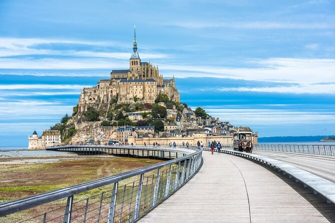Normandy D-Day Beaches: Private Full-Day Tour from Rouen
