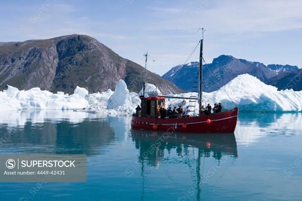 Qooroq Ice Fjord Private Boat Expedition