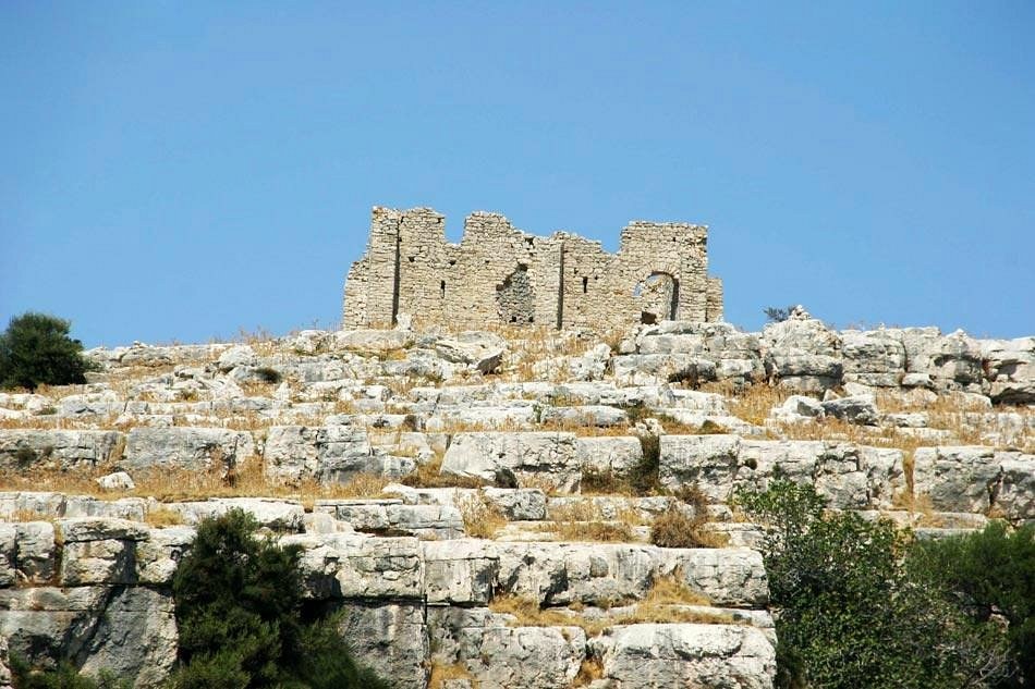 Ancient Fortress of Tureta & Kornati Highlands Guided Hike