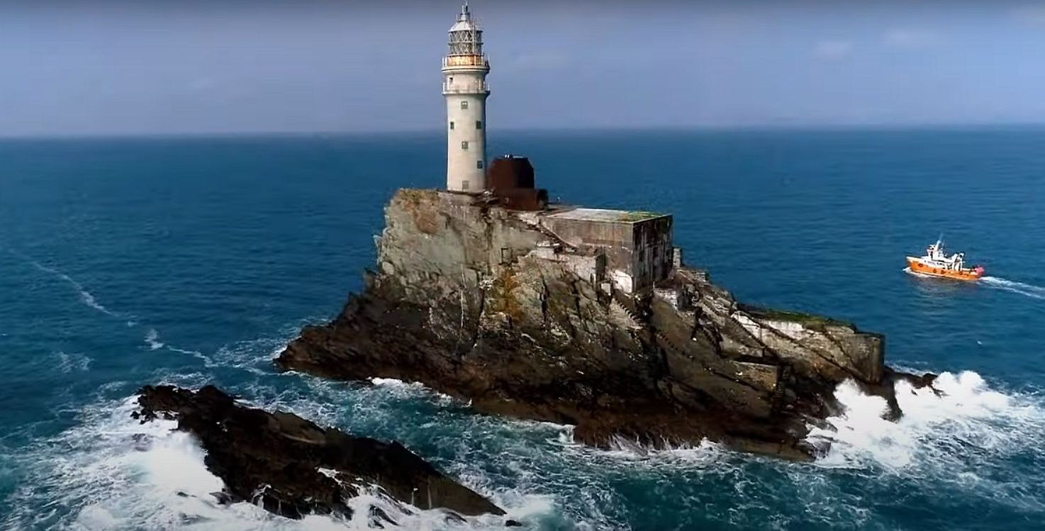 Fastnet Rock Lighthouse: Twilight Boat Circumnavigation