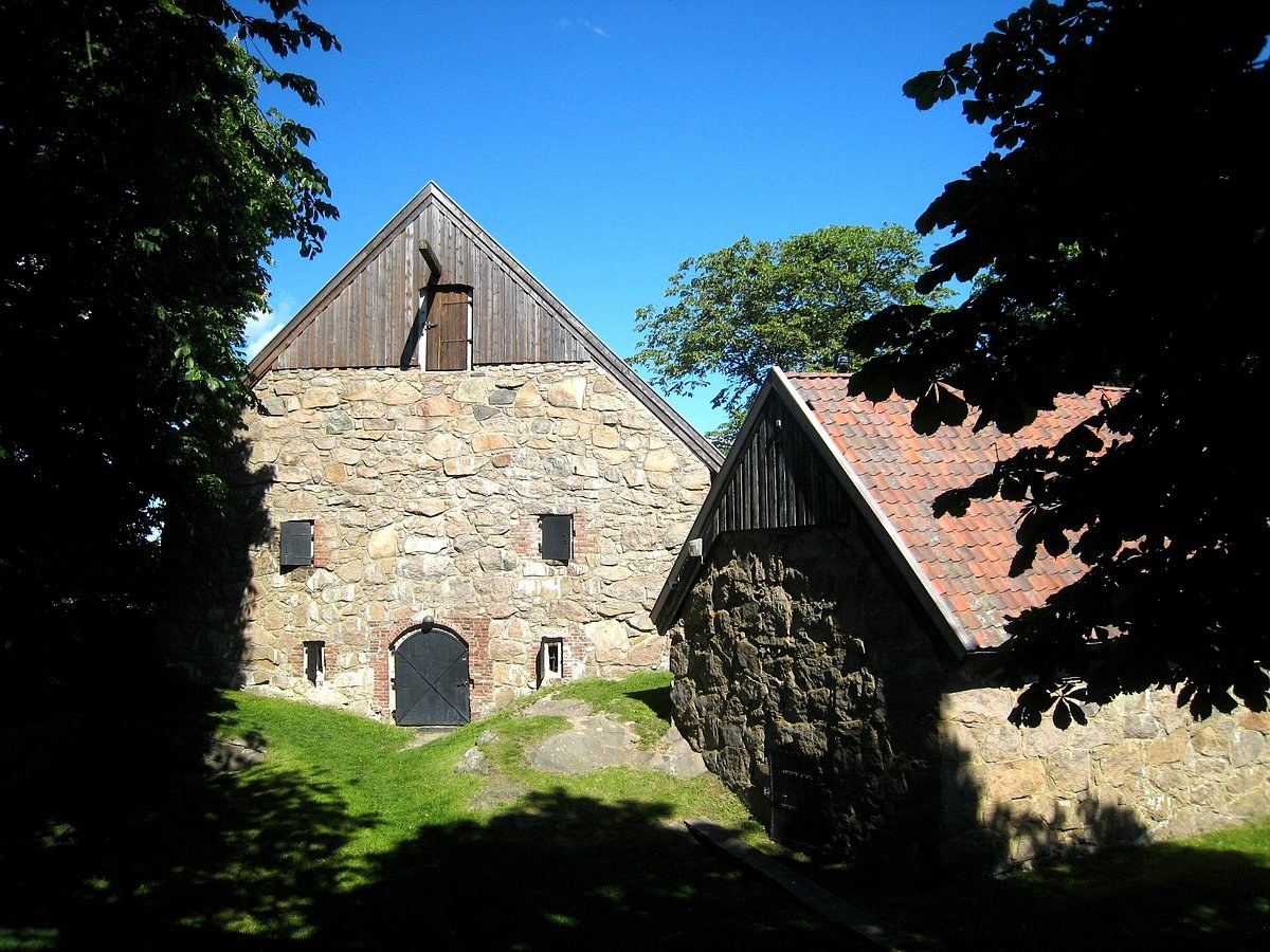 Kongsten Fort: Exclusive Historian-Led Tour of the Secret Hilltop Citadel