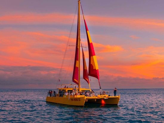 Jolly Harbour Luxury Catamaran: Sunset Cocktail Sail