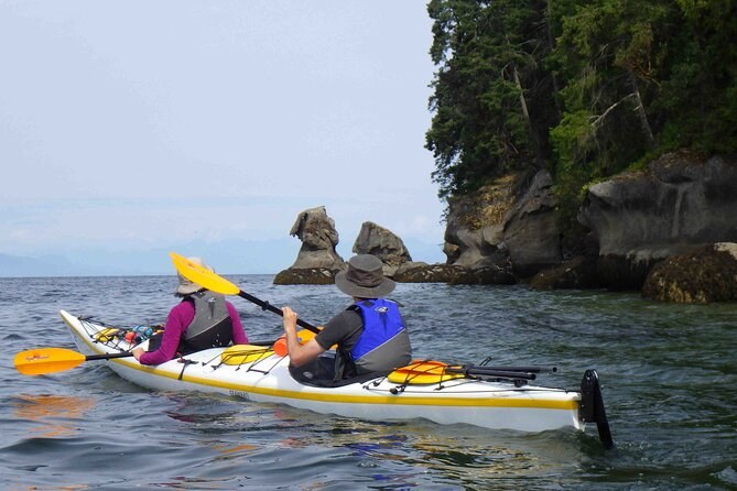 Newcastle Island Marine Park: Guided Kayak & Wilderness Picnic