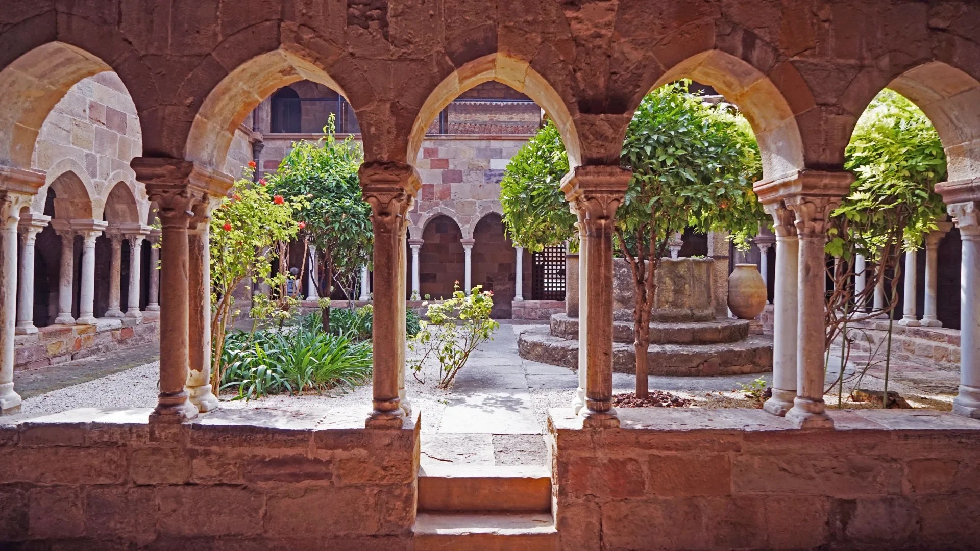 Fréjus Roman City & Cathedral Cloister: Private Guided History Walk